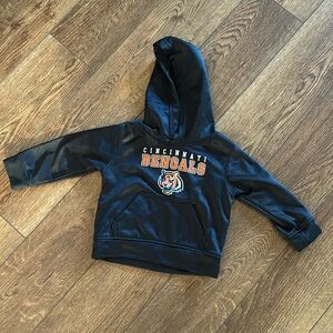 NFL team apparel Cincinnati Bengals Black Pullover Hoodie size 2T
